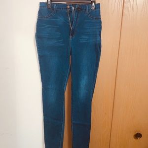 🛑SOLD!! 🛑 High waisted skinny jean
